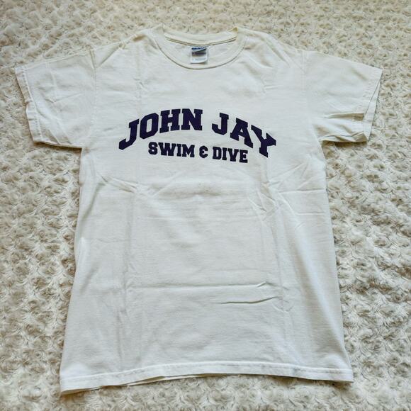 Gildan 100% Cotton White Unisex Tee Shirt Size Small - Picture 1 of 5